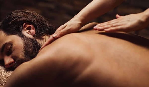 man-massage-spa-treatment-copperhill-mountain-lodge