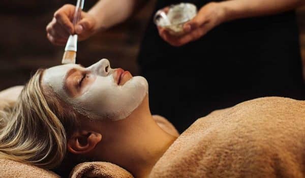 woman-face-mask-treatment-spa-copperhill-mountain-lodge